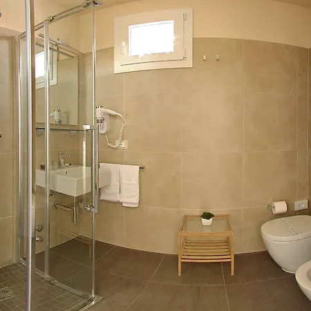 Hotel Helvetia 3*